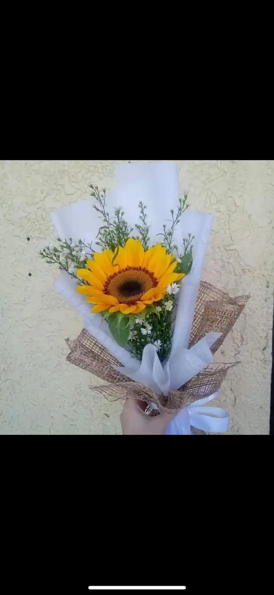 Elegant flower display